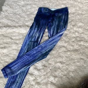 Girls ivivva leggings